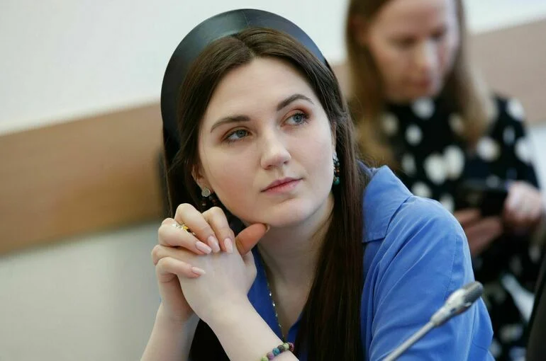 Депутат Горячева задала Минкультуры вопросы о телепроекте «Беременна в 16!»
