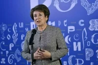 Сенатор Алтабаева: Мигранты должны уметь говорить по-русски, а не только читать