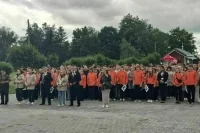 Участники «Поезда Памяти» возложили цветы к мемориалу «Детям — жертвам войны»