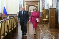 Матвиенко попросила кабмин поддержать инициативы Совфеда по помощи бойцам СВО