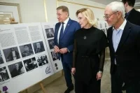 В Совфеде открыли выставку, посвященную фронтовым бригадам Театра сатиры