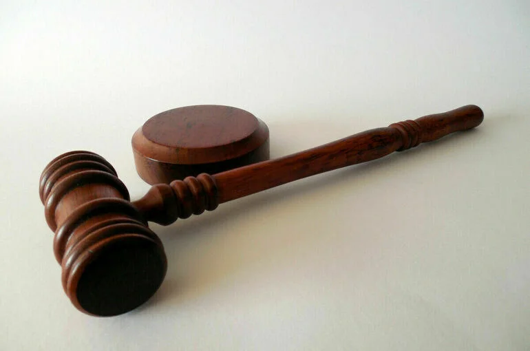 Суд заочно арестовал экс-замглавы Химок Минаева