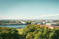 Выставка к 80-летию первого парада Победы продолжит маршрут по Петербургу