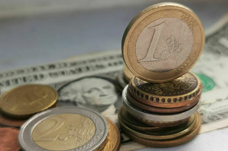 Еврокомиссия выделила Украине помощь на 4 млрд евро