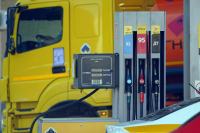 В кабмине не исключили полного запрета экспорта бензина