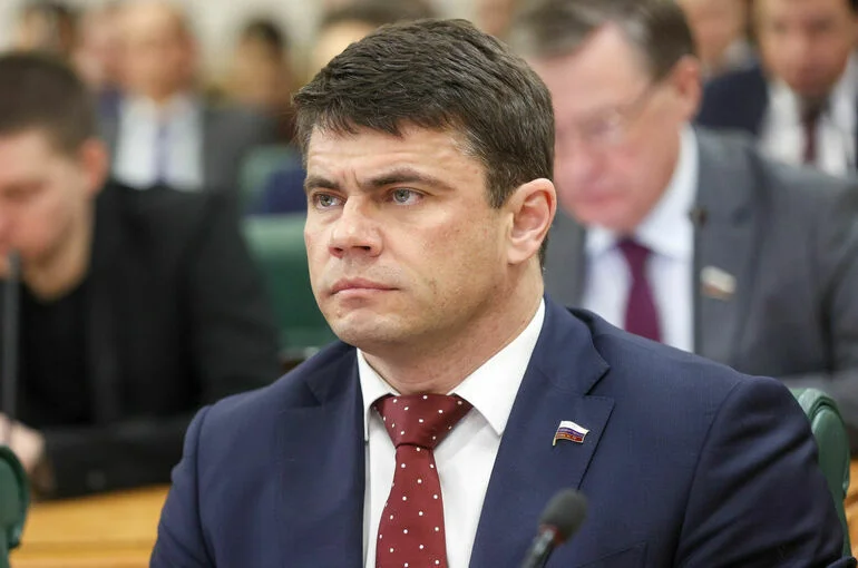 Депутат Боярский: Российским мессенджером можно пользоваться только с сим-картой РФ