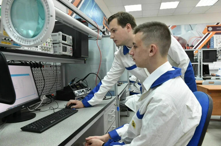 Госдума приняла закон о демоэкзамене в колледжах