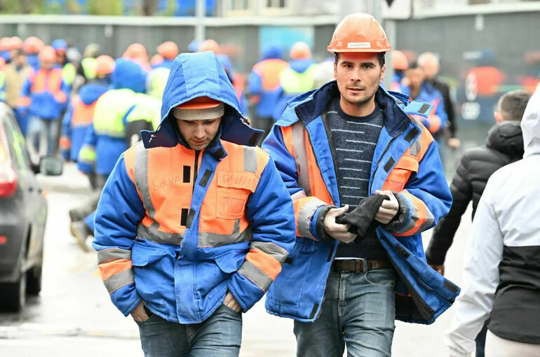 Регистрация мигрантов в России подорожает 