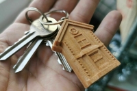 Категории лиц с правом на получение жилья по соцнайму расширят 