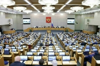 Госдума приняла закон о гарантиях для совмещающих две работы россиян