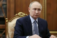 Путин назвал меры повышения рождаемости в России недостаточными