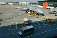 Аэропортам разрешат использовать спецтехнику на дорогах общего пользования