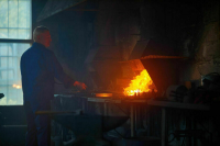 Президент поручил представить предложения о снижении акциза на жидкую сталь