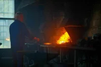 Президент поручил представить предложения о снижении акциза на жидкую сталь