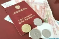 Пенсии работающих пенсионеров выросли на 3,4 тысячи рублей