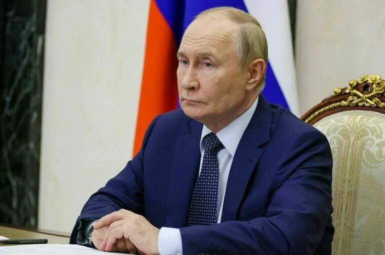 Путин: Планы по созданию современных сил ВМФ реализуют в полном объеме