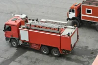 Пожар заблокировал почти 20 рабочих в строящейся высотке на севере Москвы