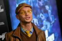 Комика Хрусталева сняли с самолета за пьяный дебош