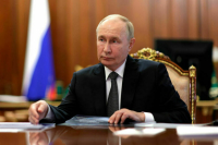 Путин подписал закон о льготах для гражданских жен погибших бойцов СВО