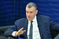 Депутат Слуцкий предложил запретить школам скрывать преступления детей мигрантов