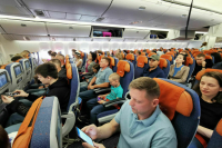 Депутат Нилов предложил повысить штрафы за хулиганство в самолете