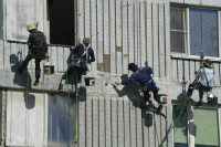 Отказ от недобросовестных управляющих компаний предложили упростить