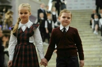 В Роскачестве напомнили, сколько синтетики может быть в школьной форме