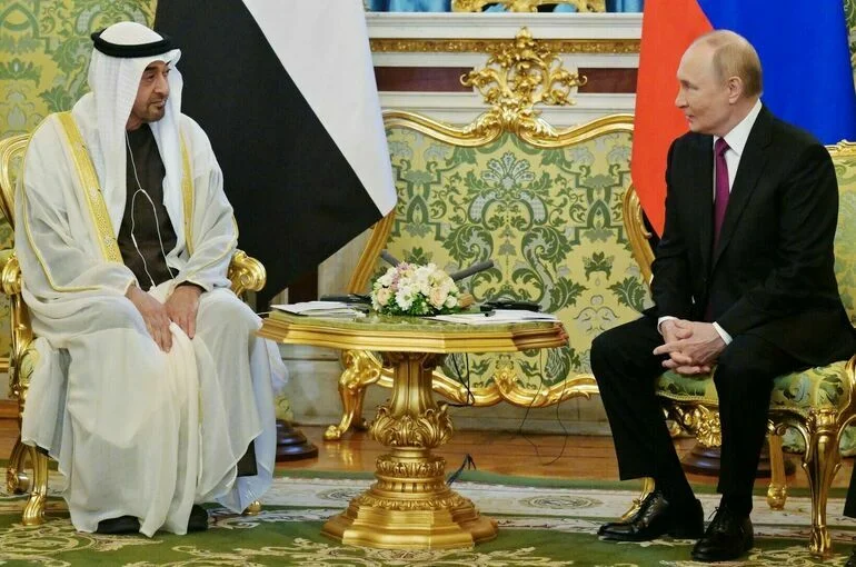 Путин заявил о росте взаимных инвестиций между Россией и ОАЭ