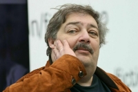 Писатель Дмитрий Быков* заочно арестован по делу о военных фейках