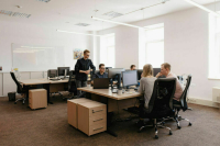 Работников с признаками психрасстройства направят на оценку здоровья