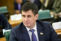 Сенатор поддержал введение санкций для авиакомпаний за нарушение прав пассажиров