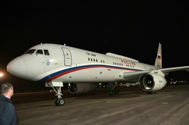 Самолет Путина вошел в воздушное пространство США