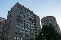 Управляющие компании хотят обязать закрашивать рекламу наркотиков на домах