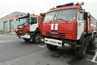 МЧС направило еще 100 спасателей на горящее предприятие в Рязанской области