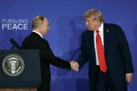 Переговоры президентов России и США в Анкоридже завершились
