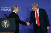 Путин и Трамп не стали отвечать на вопросы на пресс-конференции