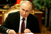 Путин и Трамп обсудили повышение уровня российско-украинских переговоров