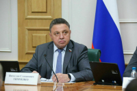 Сенатор Тимченко призвал полностью запретить вейпы в России