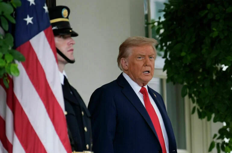 WSJ: Зеленский не отвергал идею территориальных уступок на встрече с Трампом