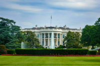 Белый дом: США будут добиваться скорейшей встречи Путина и Зеленского
