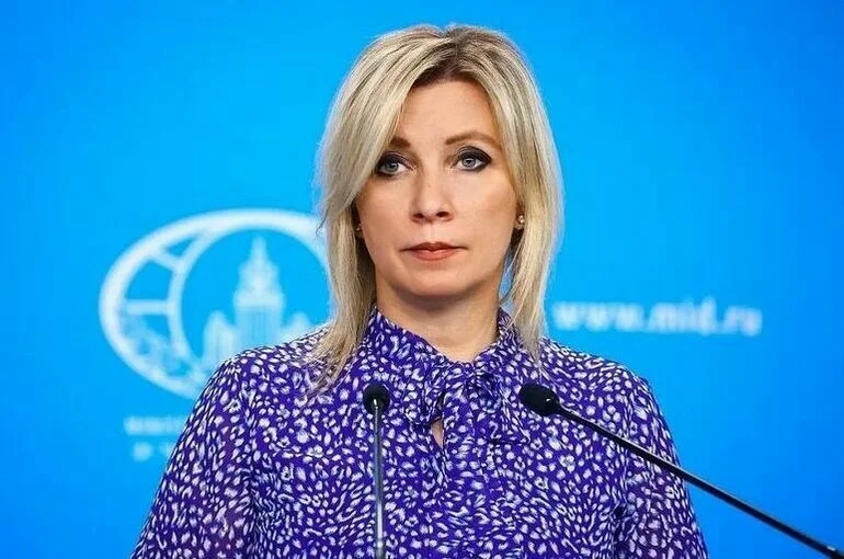 Захарова: Число желающих переехать в Россию растет