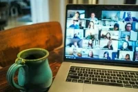 Россияне жалуются на сбои в работе Google Meet