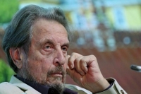 Отец Маска назвал Зеленского диктатором