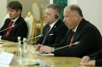 Фицо обсудит с Зеленским недопустимость ударов по объектам энергетики