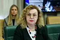 Сенатор Епифанова поддержала создание фотобанка потерявшихся питомцев