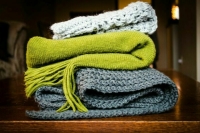 Осужденных к принудительным работам хотят обеспечить шарфами и свитерами