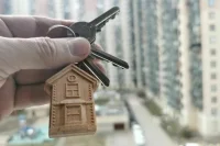 Воспитателям детсадов предложили предоставлять служебное жилье