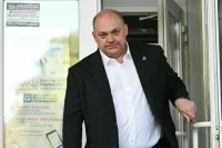 Экс-губернатор Курской области признался в получении 30 млн рублей взяток