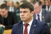 Депутат Боярский: ИИ-технологии должны помогать человеку, а не заменять его