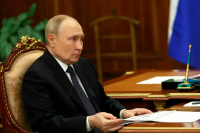 Путин: Вклад Сталина в Победу надо деполитизировать